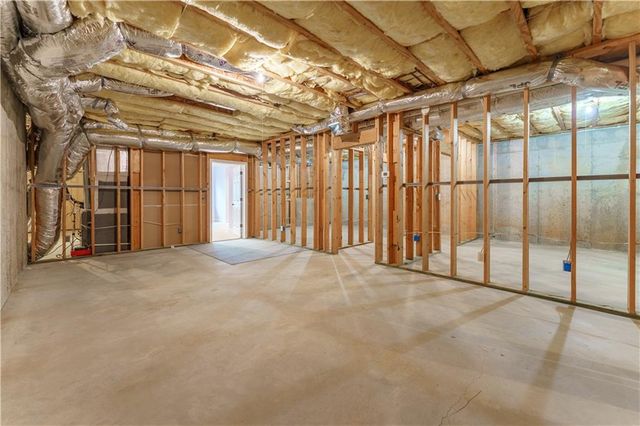 214 Chandler Walk, Loganville, GA 30052