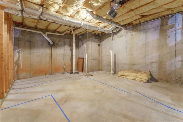 214 Chandler Walk, Loganville, GA 30052