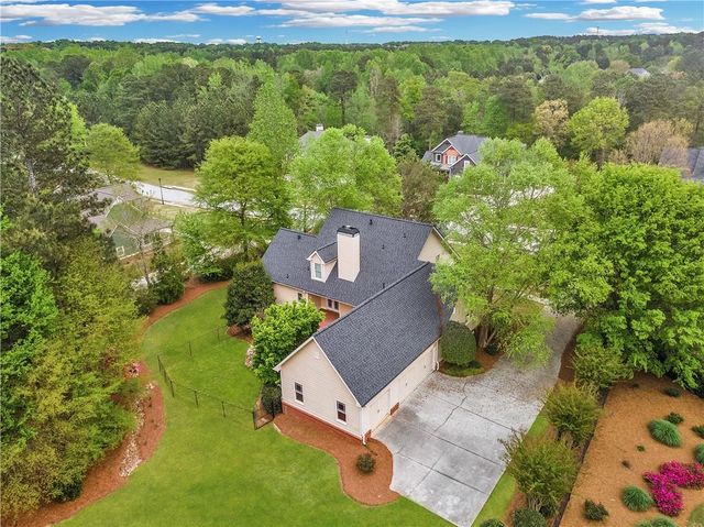 214 Chandler Walk, Loganville, GA 30052