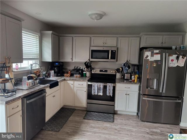 708 BACH CT, Bethlehem, PA 18017