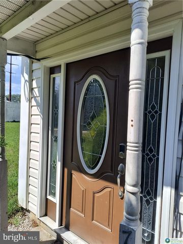 708 BACH CT, Bethlehem, PA 18017