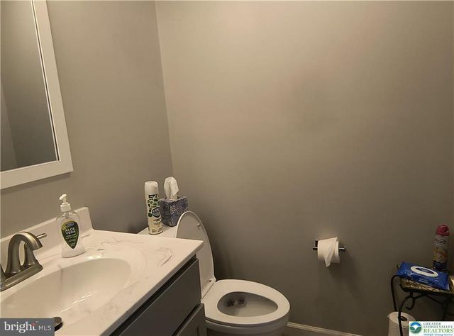 708 BACH CT, Bethlehem, PA 18017