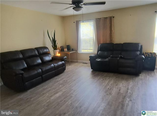 708 BACH CT, Bethlehem, PA 18017