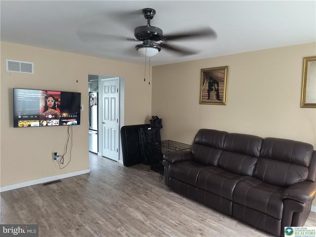 708 BACH CT, Bethlehem, PA 18017