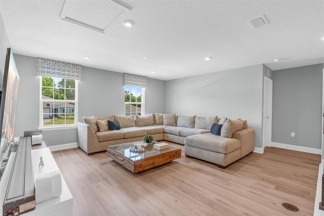 3009 ROBLES ROAD, Clermont, FL 34711