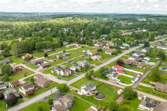 210 Hopwood Fairchance Rd, South Union Twp, PA 15401