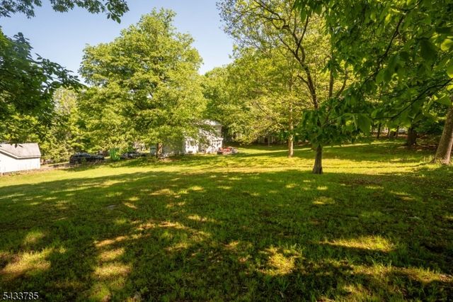 30 Mountainview Ave, Mount Arlington Boro, NJ 07856