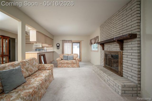 27188 Weddel Avenue, Brownstown, MI 48183