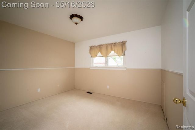 27188 Weddel Avenue, Brownstown, MI 48183