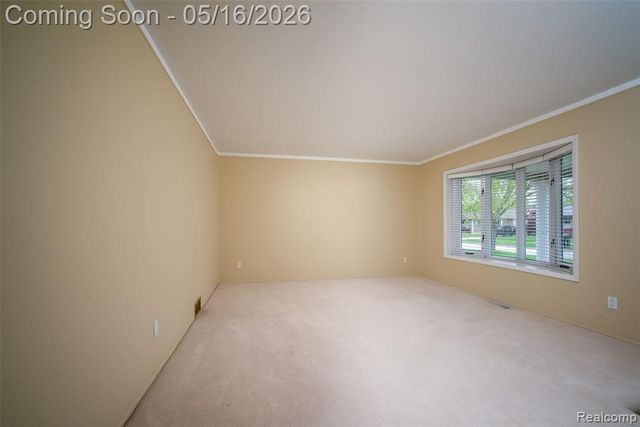 27188 Weddel Avenue, Brownstown, MI 48183