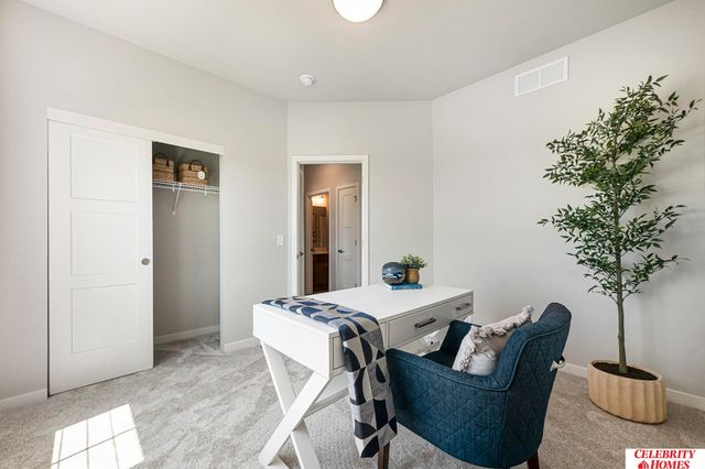 11224 Grebe Street, Omaha, NE 68142