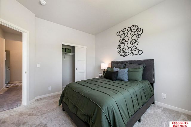 11224 Grebe Street, Omaha, NE 68142