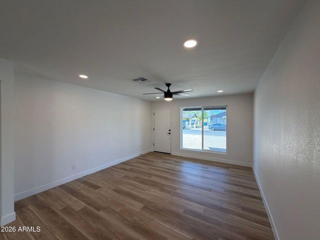 7731 W MULBERRY Drive, Phoenix, AZ 85033