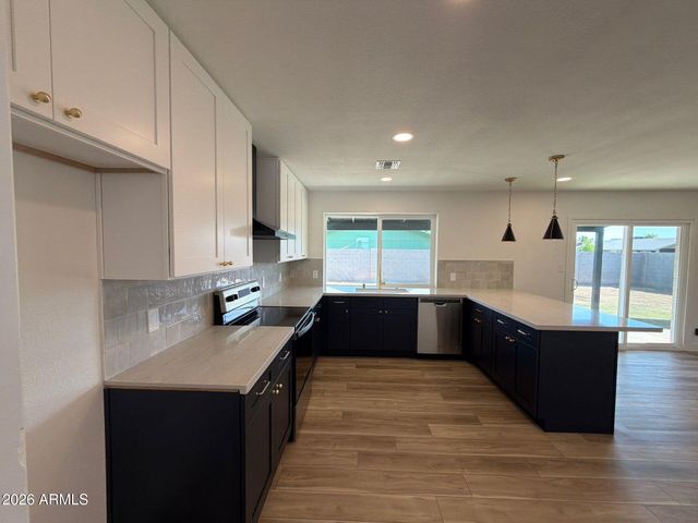 7731 W MULBERRY Drive, Phoenix, AZ 85033