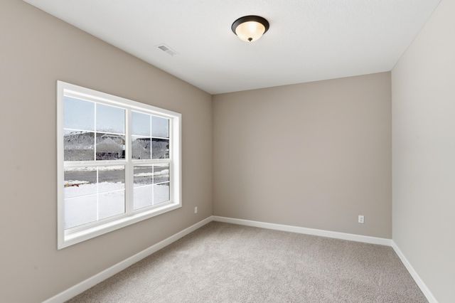 1037 E Meadowsweet Drive, River Falls, WI 54022
