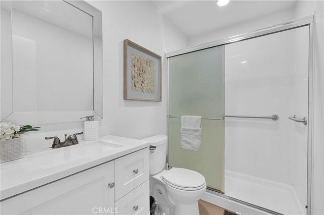 121 Doverfield Drive 61, Placentia, CA 92870