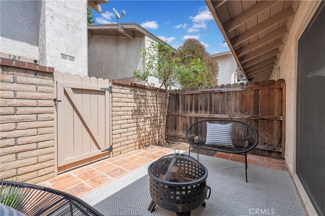 121 Doverfield Drive 61, Placentia, CA 92870
