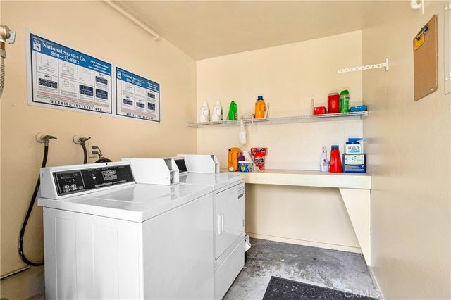 121 Doverfield Drive 61, Placentia, CA 92870