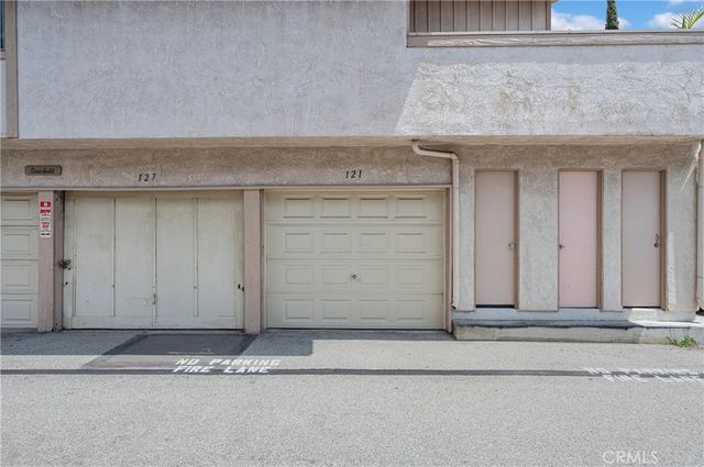 121 Doverfield Drive 61, Placentia, CA 92870