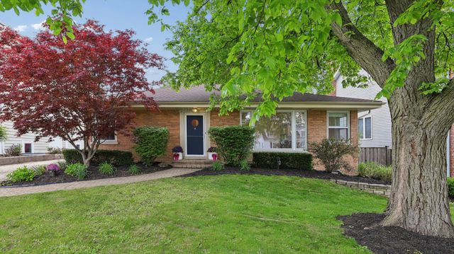 893 S Poplar Avenue, Elmhurst, IL 60126
