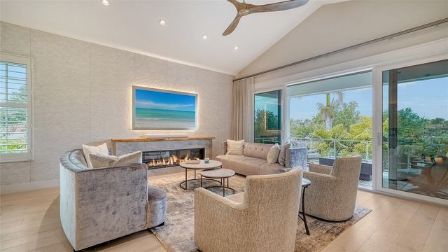 5930 BRIARWOOD AVENUE, Sarasota, FL 34231