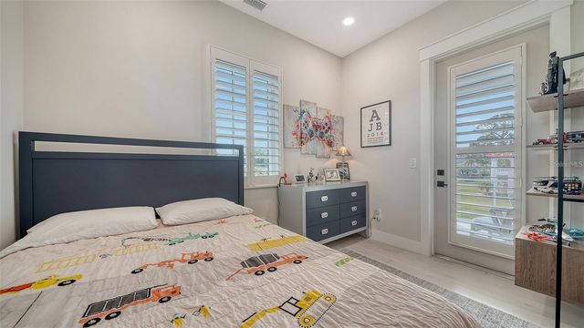 5930 BRIARWOOD AVENUE, Sarasota, FL 34231