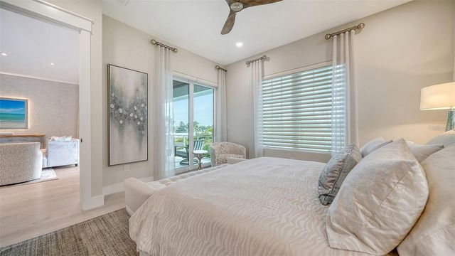 5930 BRIARWOOD AVENUE, Sarasota, FL 34231