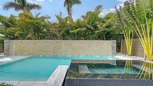 5930 BRIARWOOD AVENUE, Sarasota, FL 34231