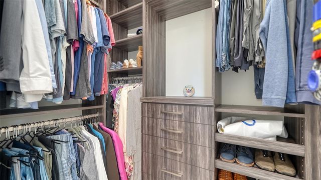 5930 BRIARWOOD AVENUE, Sarasota, FL 34231