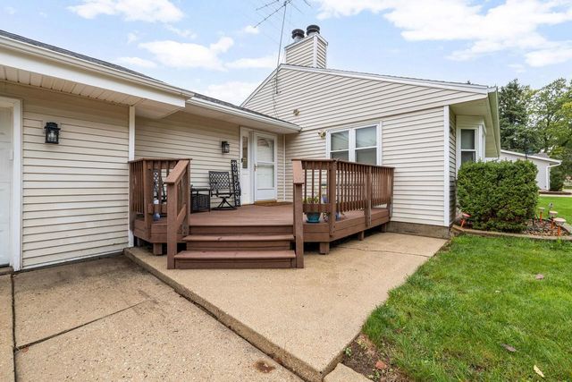 5845 N 119th STREET, Milwaukee, WI 53225