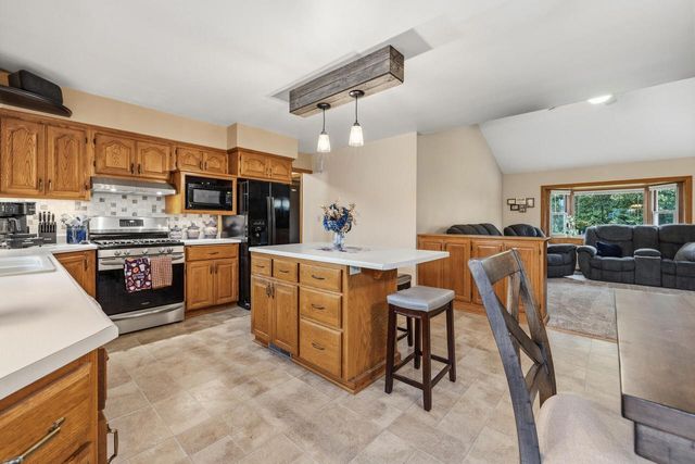 5845 N 119th STREET, Milwaukee, WI 53225