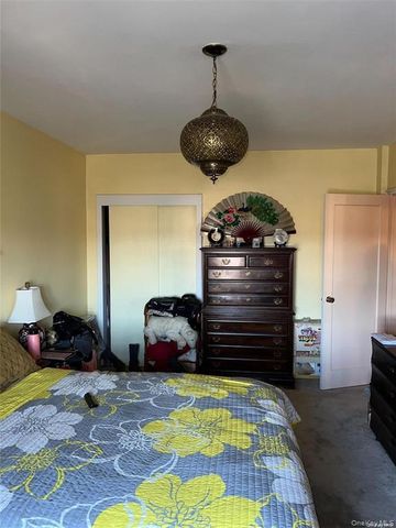 32-40 89th Street 611, East Elmhurst, NY 11369