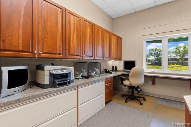 14211 W 11 Mile Road, Oak Park, MI 48237