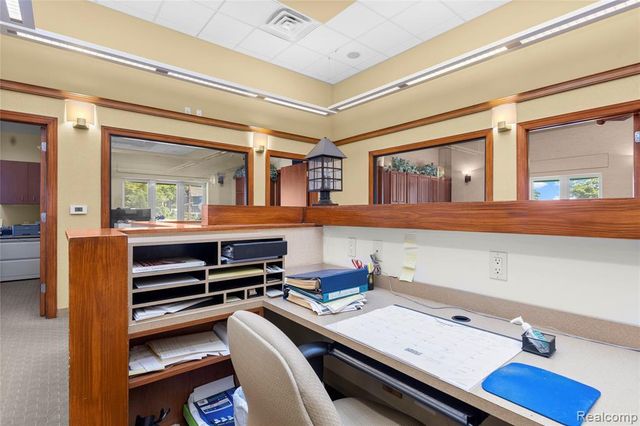 14211 W 11 Mile Road, Oak Park, MI 48237