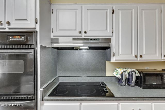 100 Fairdale Place, Brandon, MS 39042