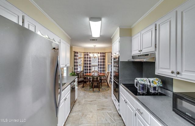 100 Fairdale Place, Brandon, MS 39042