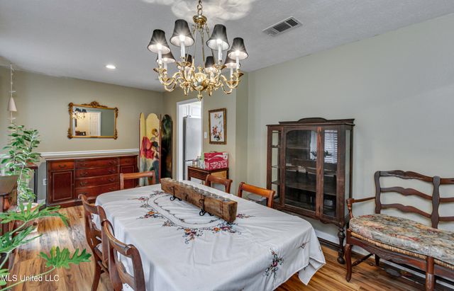 100 Fairdale Place, Brandon, MS 39042