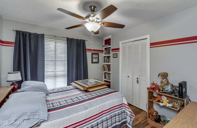 100 Fairdale Place, Brandon, MS 39042