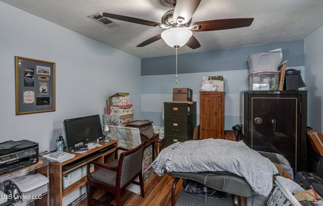 100 Fairdale Place, Brandon, MS 39042