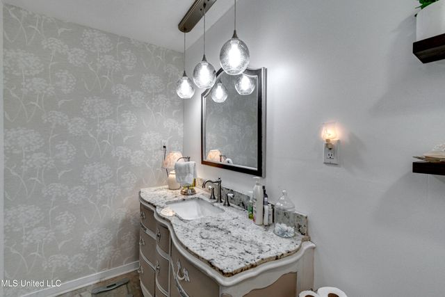 100 Fairdale Place, Brandon, MS 39042