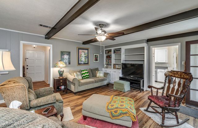 100 Fairdale Place, Brandon, MS 39042