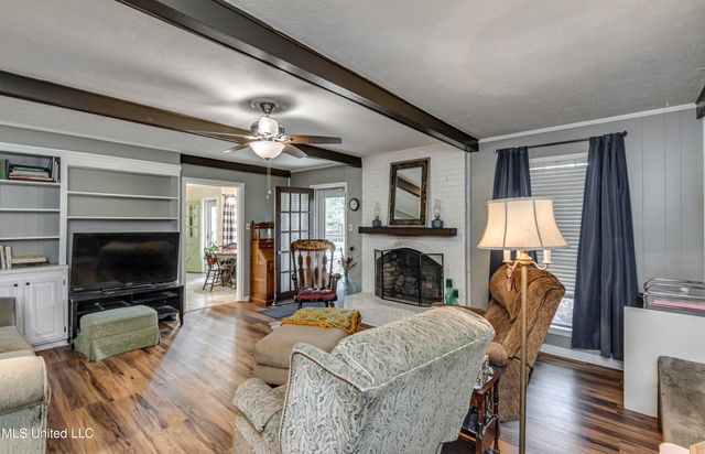 100 Fairdale Place, Brandon, MS 39042