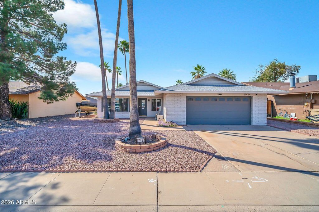 17424 N 56TH Avenue, Glendale, AZ 85308 — exterior