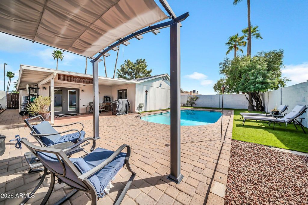 17424 N 56TH Avenue, Glendale, AZ 85308 — photo 2