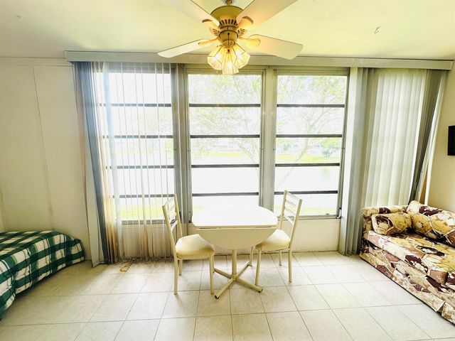 2060 Harwood E 2060, Deerfield Beach, FL 33442
