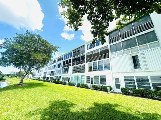 2060 Harwood E 2060, Deerfield Beach, FL 33442