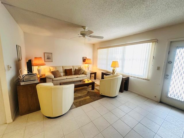 2060 Harwood E 2060, Deerfield Beach, FL 33442