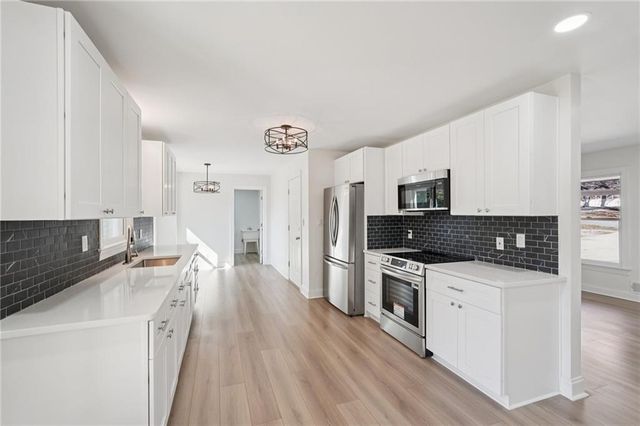 507 Castleaire Drive, Stone Mountain, GA 30087