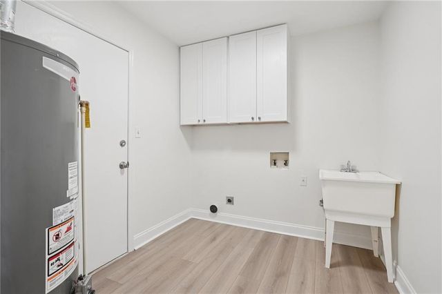 507 Castleaire Drive, Stone Mountain, GA 30087