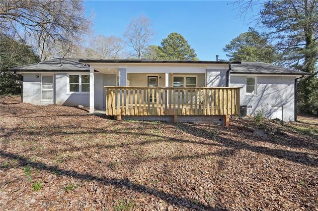 507 Castleaire Drive, Stone Mountain, GA 30087
